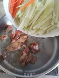 Make Winter meatloaf with yellow rice cake step 6
