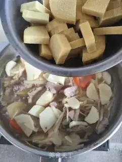 Make Winter meatloaf with yellow rice cake step 8
