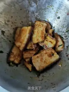 Make A taco with a plum chow step 3