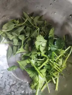 Make Winter fried meat step 1