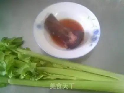 Make Soy sauce and celery step 0