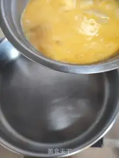 Make Fried eggs step 4