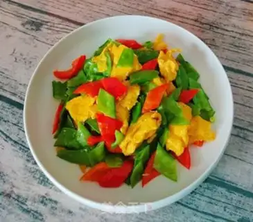 Make Eggs and vegetables step 8