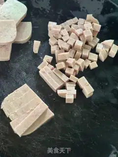 Make Tomato and cheese step 1