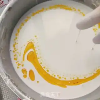 Make Northeast donkey rolls step 2