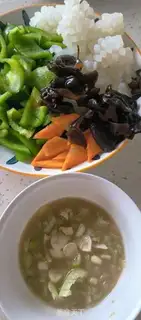 Make Pyramid roll step 1
