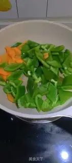Make Pyramid roll step 2