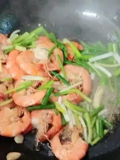 Make Onion shrimp step 7