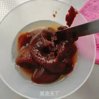 Make Northeast donkey rolls step 5