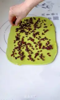 Make Blank bean rolls step 8