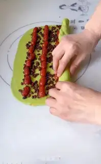 Make Blank bean rolls step 10
