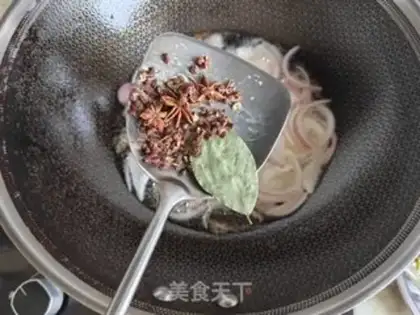 Make Homemade chili sauce step 2
