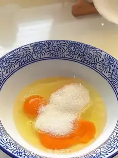 Make A yellow milk pie step 1