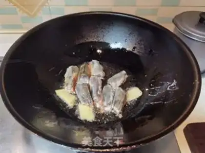 Make Garlic black tiger shrimp step 5