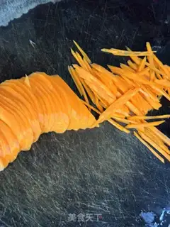 Make Carrot fried eggs step 0