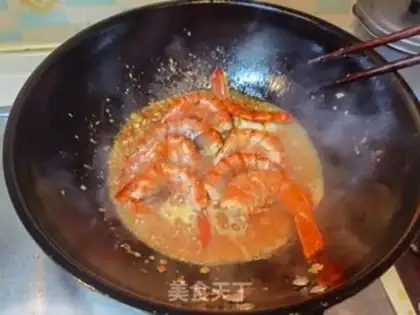 Make Garlic black tiger shrimp step 10
