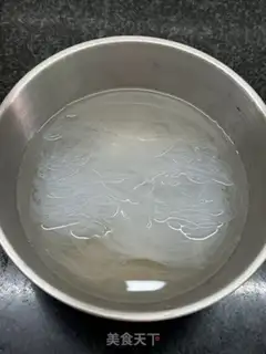 Make Garlic fan steamed fish step 0