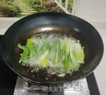 Make Onion noodles step 3