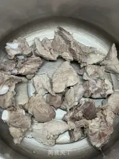Make Chestnut Pork step 3