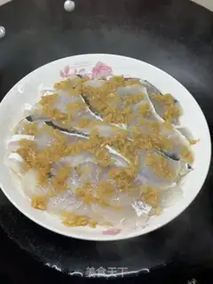 Make Garlic fan steamed fish step 6