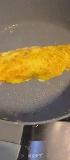 Make Shrimp rollers step 3