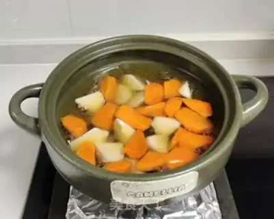 Make Chicken leg stew step 2