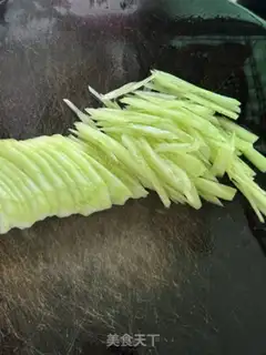 Make Crab willow with cucumbers step 1