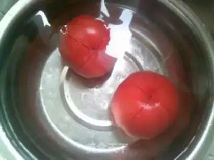Make Eggs, tomatoes, tofu step 3