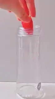 Make Strawberry shakes step 0
