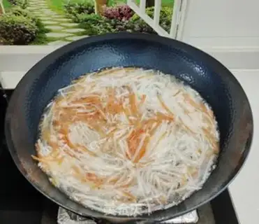 Make Shrimp soup with carrots step 2