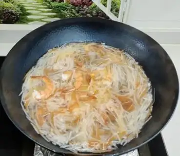 Make Shrimp soup with carrots step 3