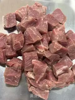 Make Black pepper beef step 1