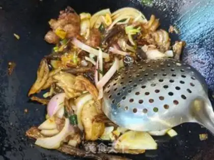 Make Dry-pot deer mushrooms step 9