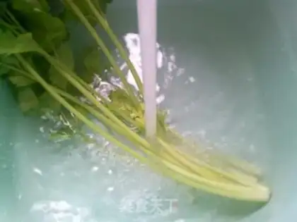 Make Celery and goattails tofu step 1