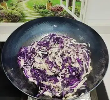 Make Double-coloured kale step 0