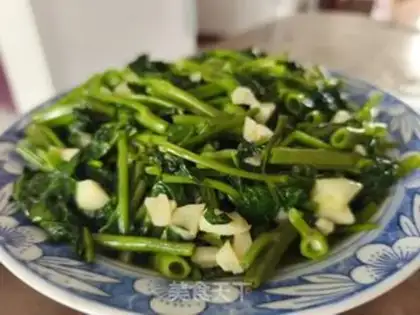 Make Garlic cabbage step 5