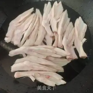 Make Home version of hala duck feet step 0