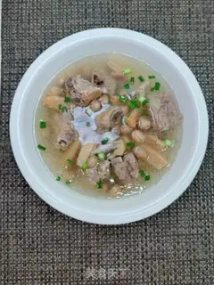 Make Squid-dried peanut chop soup step 9