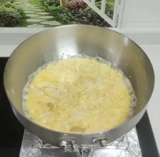 Make Silverfish fried eggs step 3