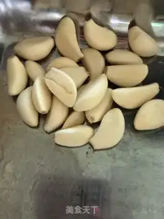 Make Garlic yellowfish step 3