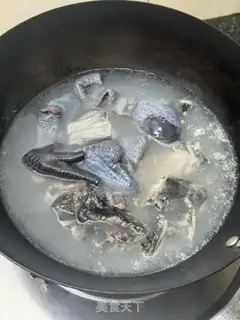 Make Pork soup step 1