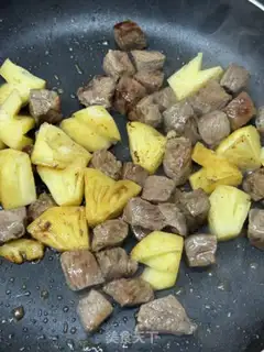 Make Pineapple beef step 6