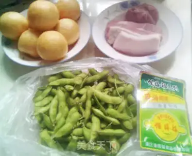 Make Squeeze the pasta and cook the beans step 0