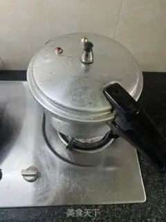 Make A bone soup in the ear step 6