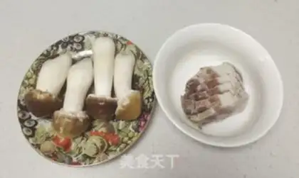 Make Vegetable shrimp mushrooms, noodles step 0