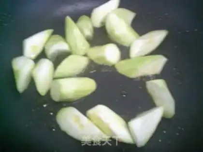 Make The egg dumplings and the potato fans step 4