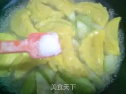 Make The egg dumplings and the potato fans step 7