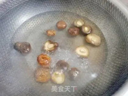 Make Pumpkin-free date palm chicken. Soup step 2