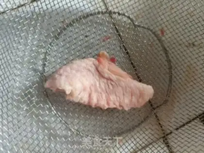 Make The fragrance wings step 2