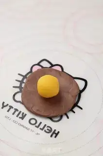 Make Coco butterflies step 19